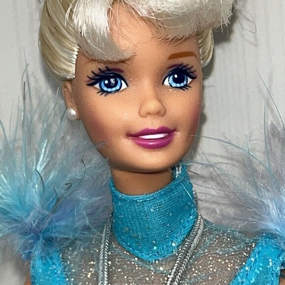 Barbie USA Olympic Ice Skater Figure Skating Doll Mattel Vintage 1997 - Picture 2 of 16